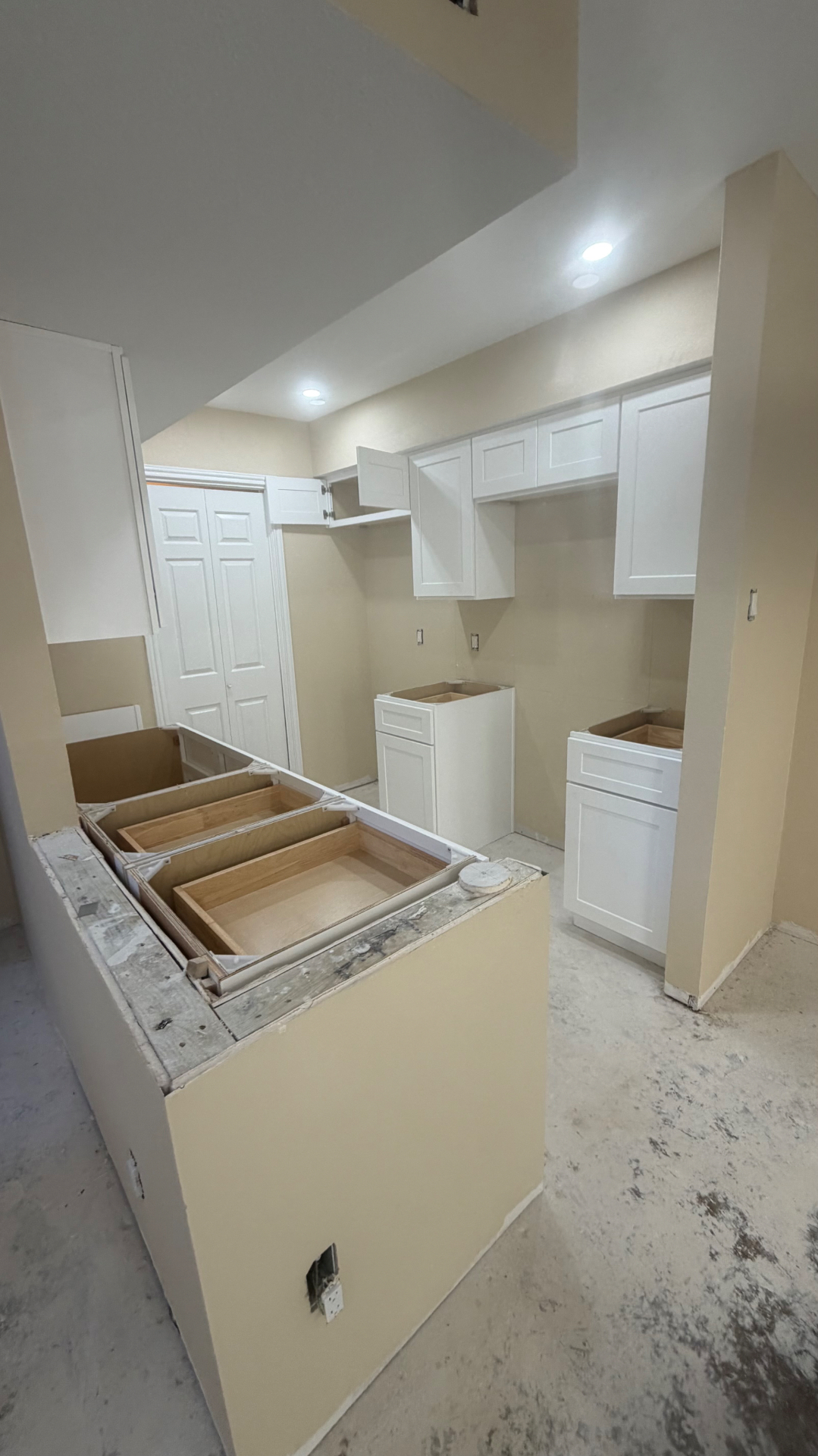 White Shaker Kitchen Build by Rodriguez Cabinets in Houston